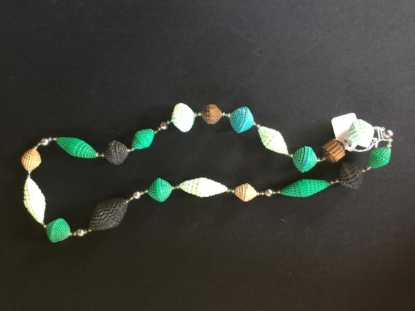 paper-necklace-1